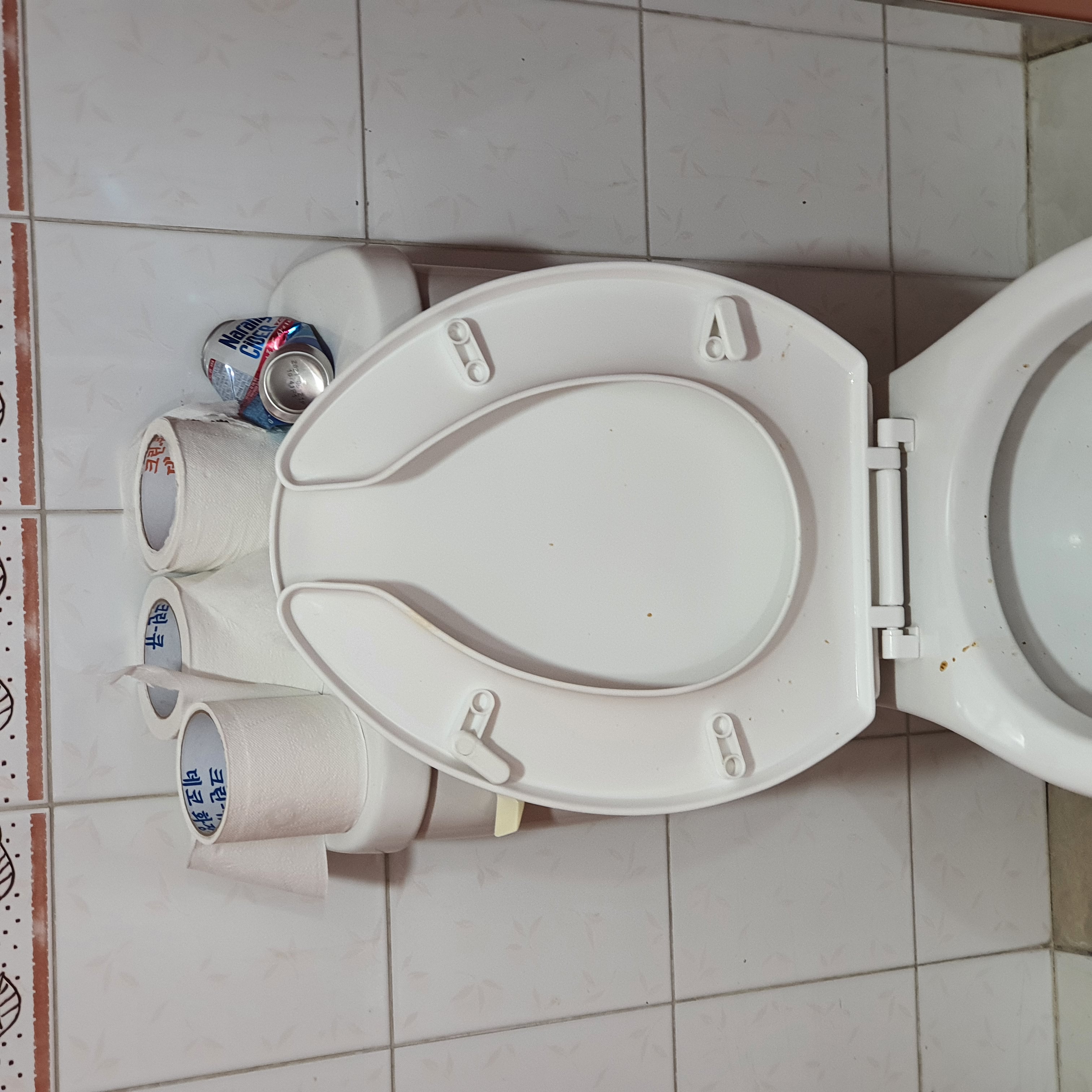 3호관 A동 4층 화장실 청소 