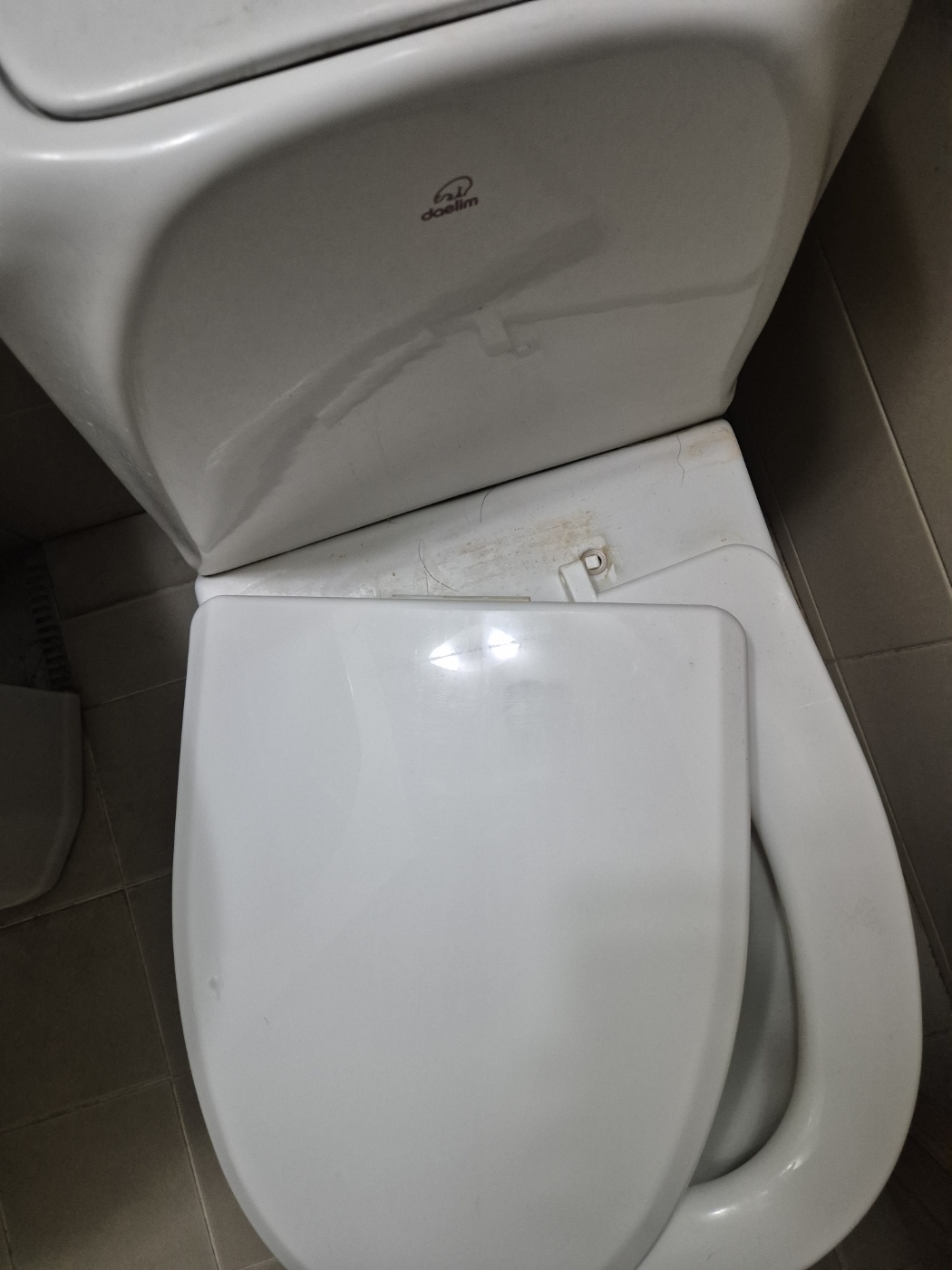 A동 106호  수리 요청드립니다.