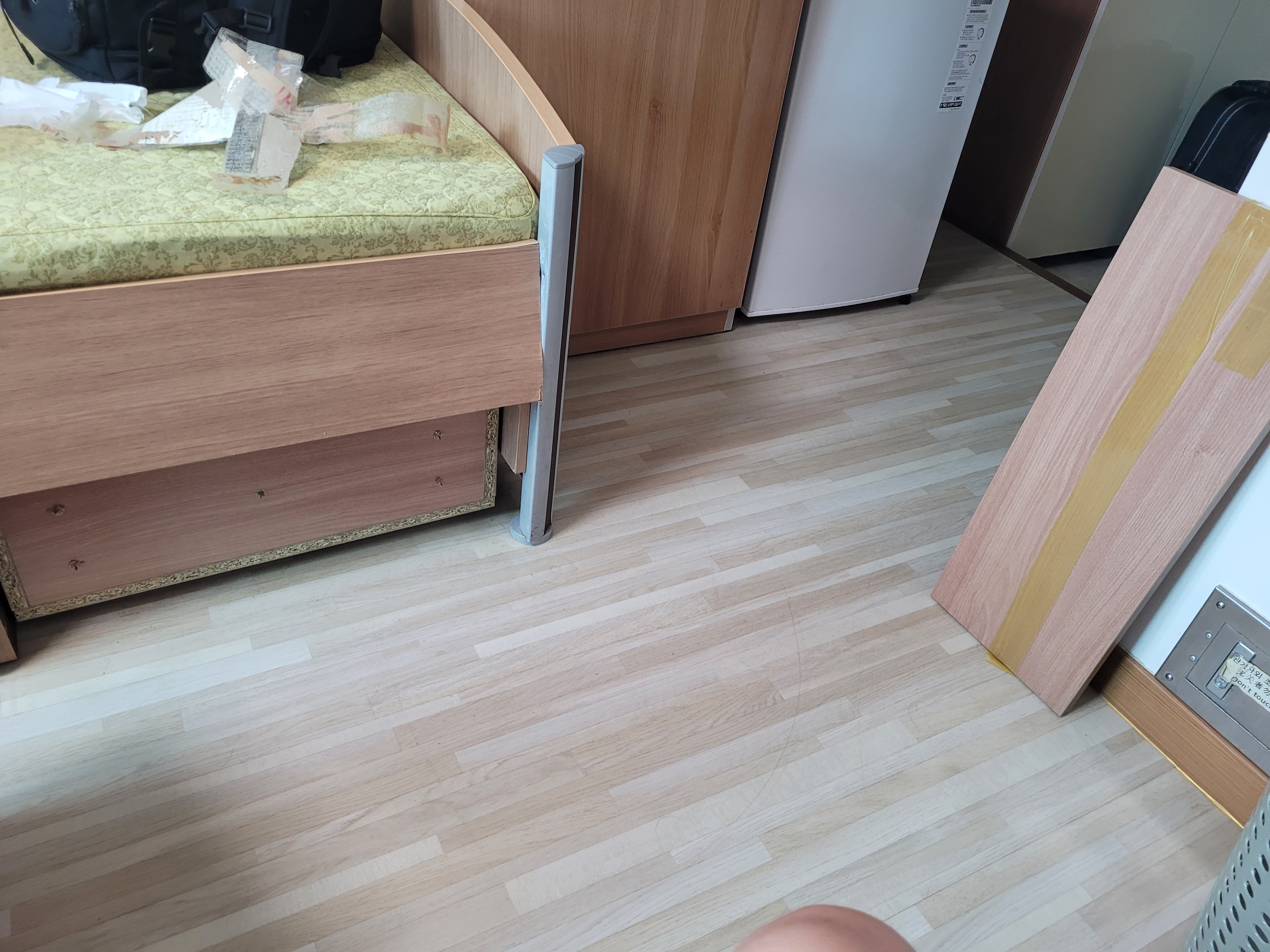 4호관 A동 319호 침대 서랍 문제