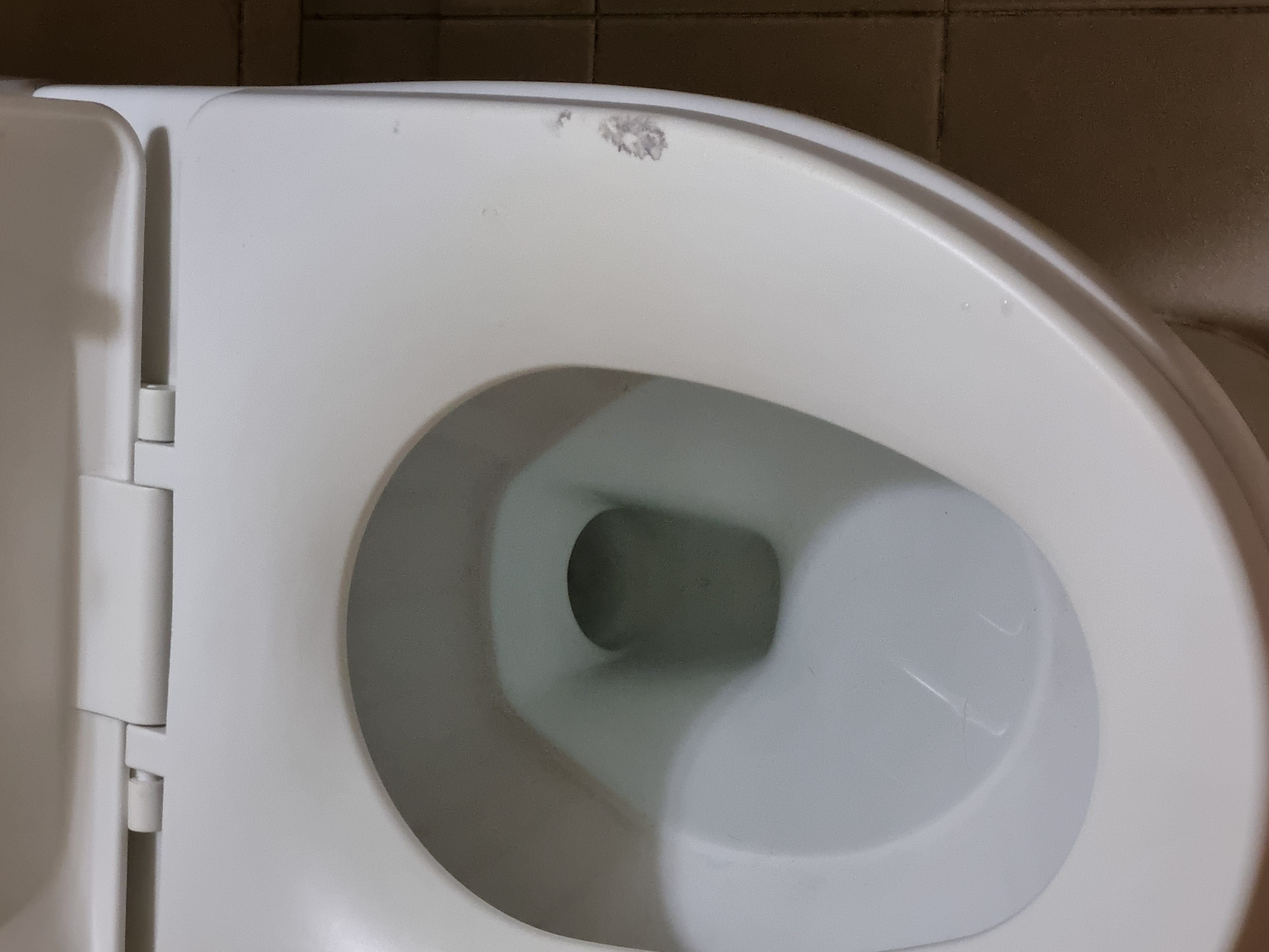 4호관 b동 205호 수리 요청