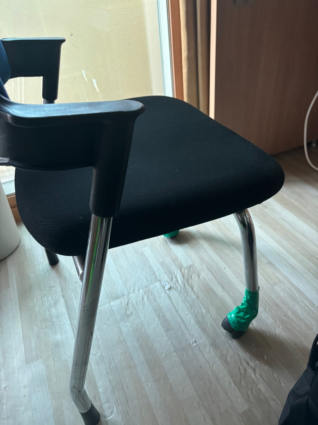 4호관 A동 305호 수리 요청